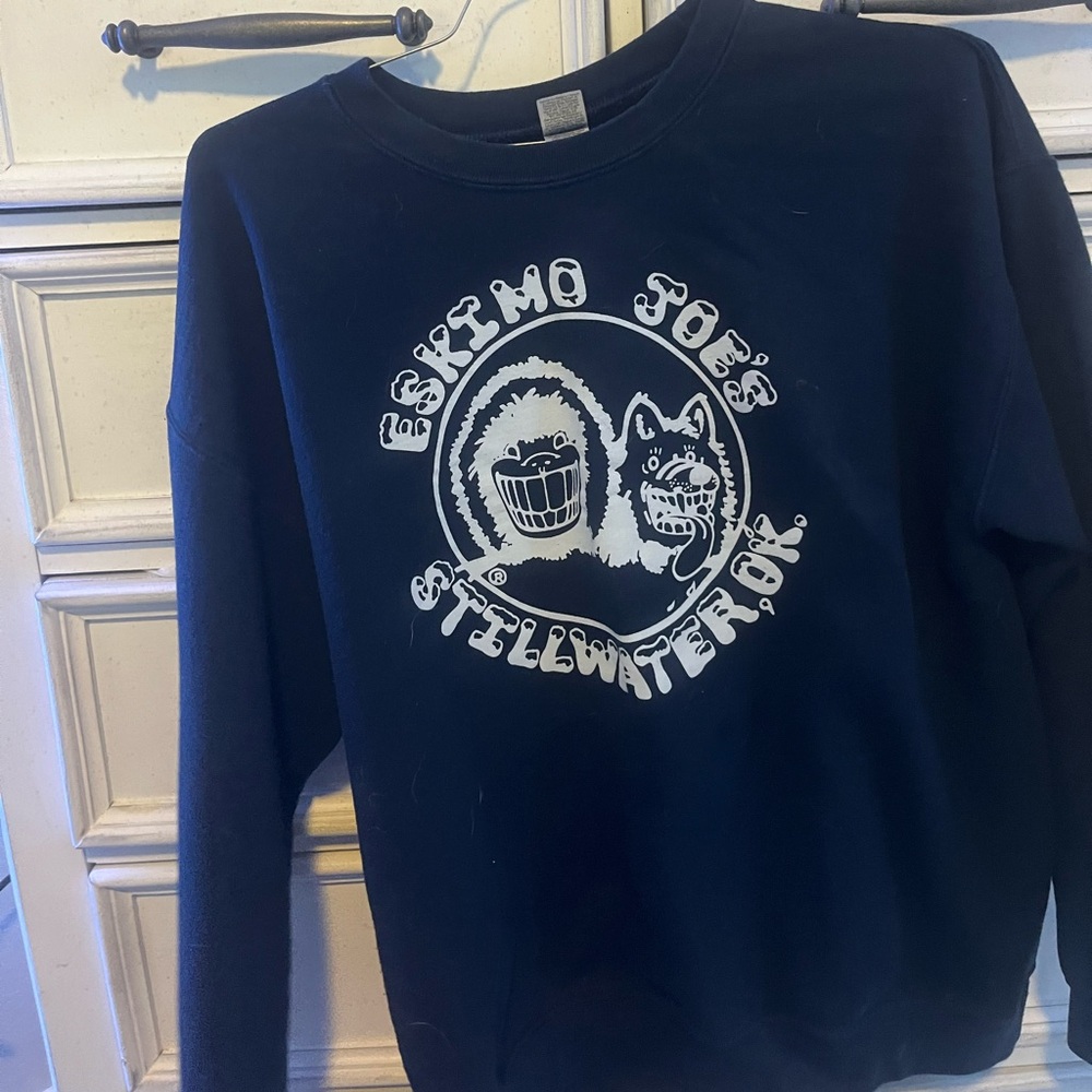 Gildan Black Graphic Sweatshirt